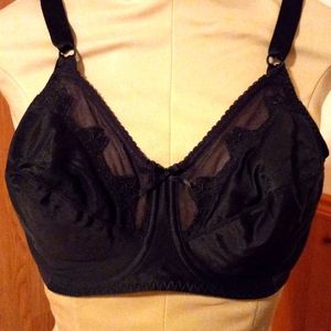 Full coverage Bali underwire bra